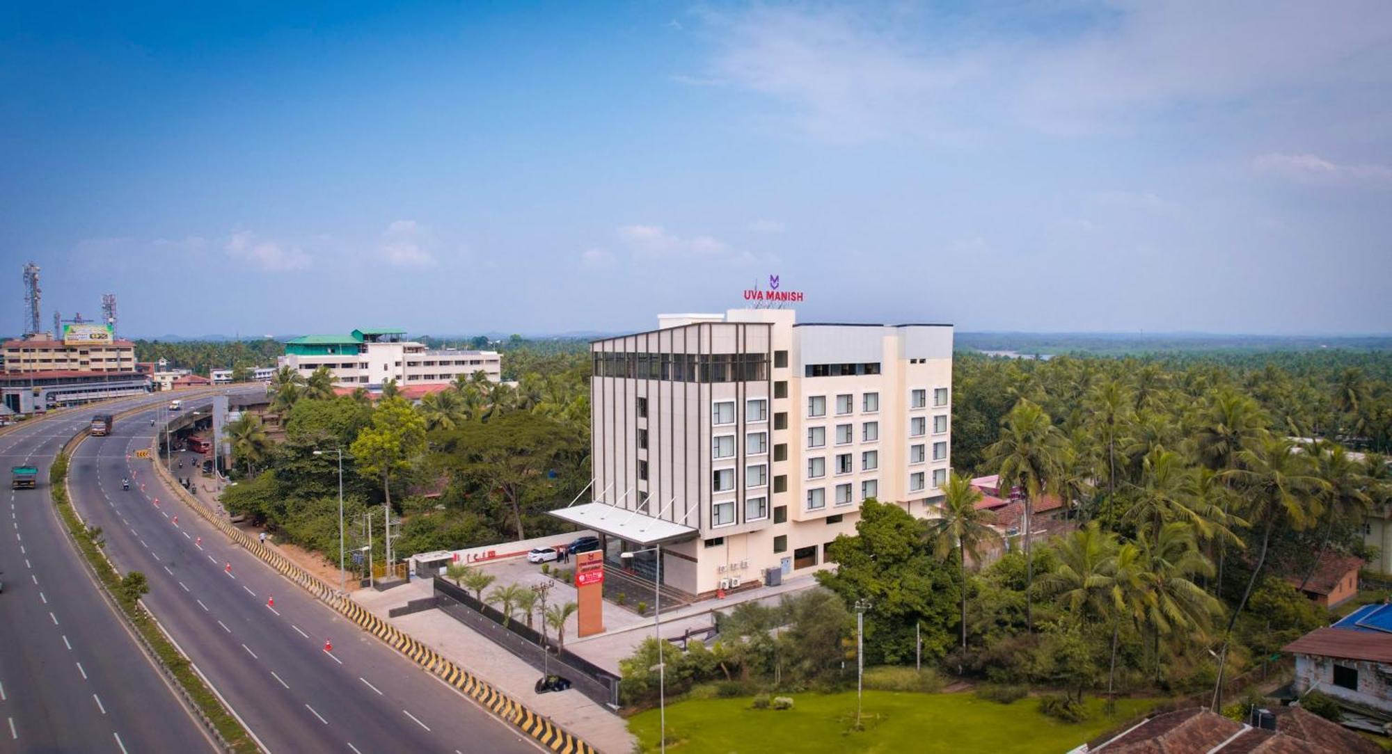 Uva Manish Hotel Kundapura Buitenkant foto