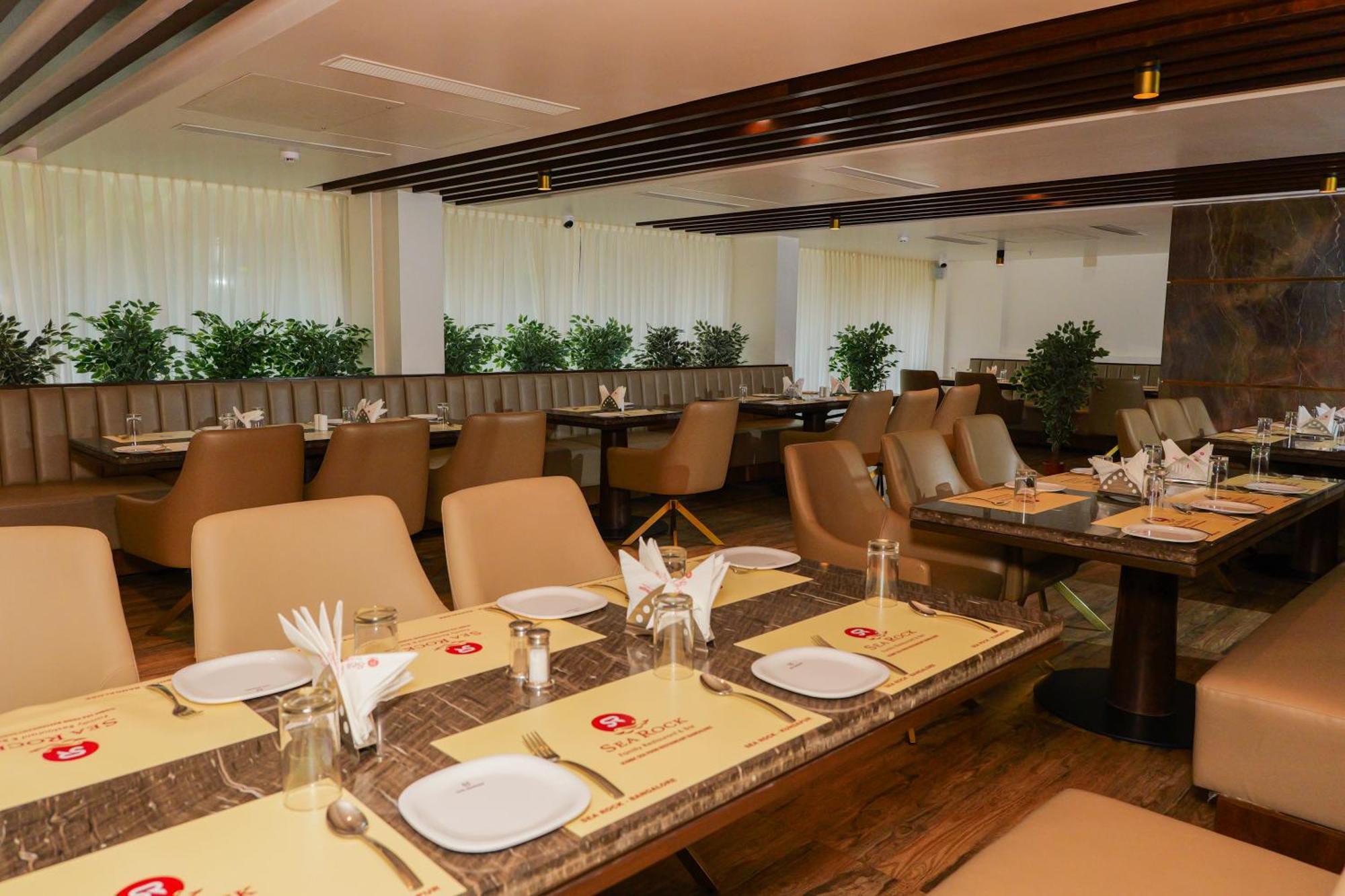 Uva Manish Hotel Kundapura Buitenkant foto
