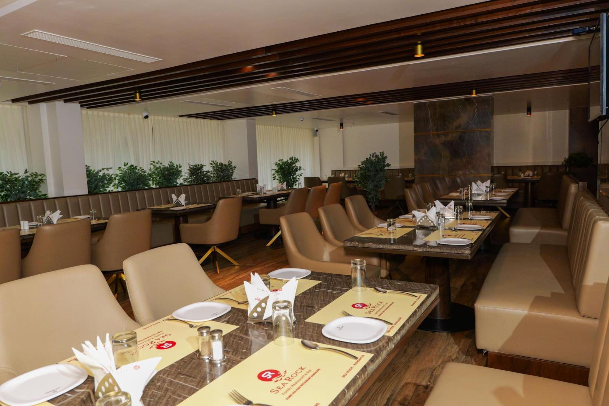Uva Manish Hotel Kundapura Buitenkant foto